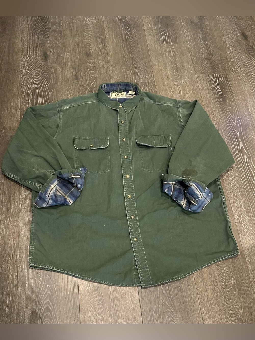 L.L. Bean Vintage Green Button‑Front WorkwearShirt Jacket with Blue Plaid Lining